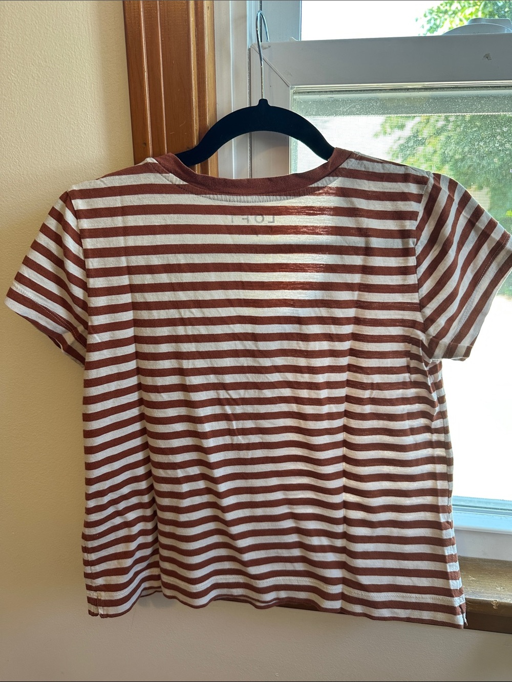 TWO 100% Cotton t-shirts Loft Rust-White Striped & Old Navy White V-Neck Tees - Picture 5 of 9